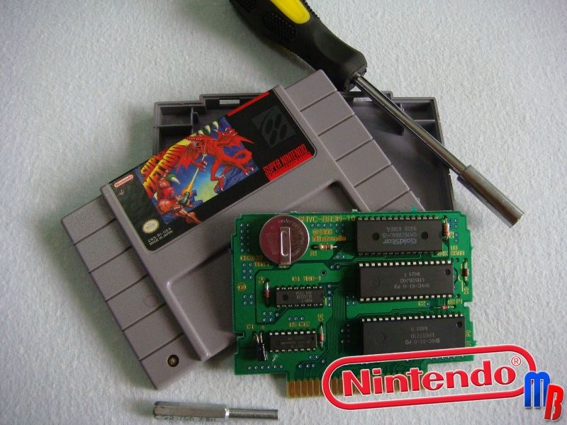 ¿Cómo Es Un Cartucho, Cinta o Juego De SNES Por Dentro? en Retro y descatalogado › Consolas clásicas